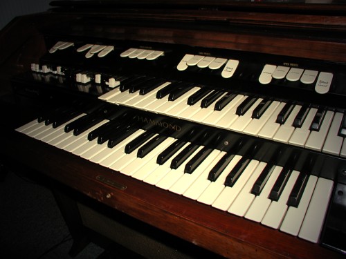 Hammond M-100